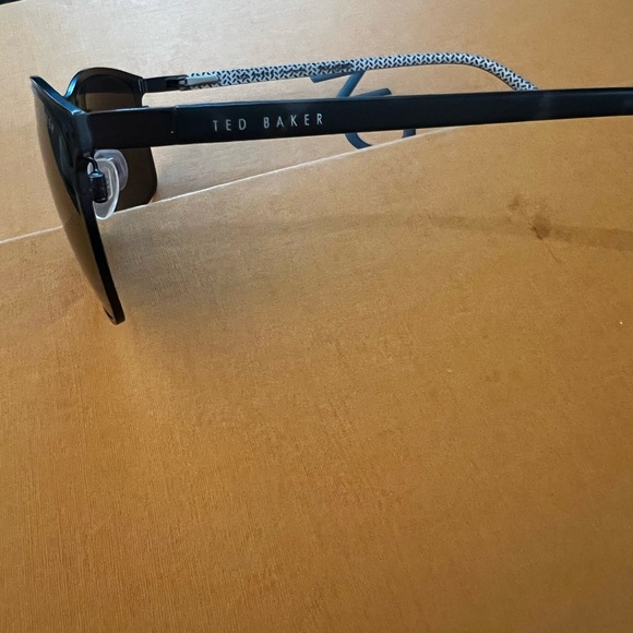 Ted Baker Polarized Men’s Black Sunglasses. Brand new - Picture 7 of 16
